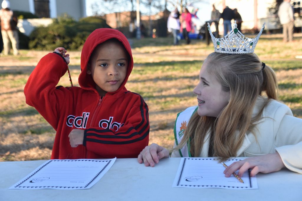 tree lighting 11-2019 175 (1024x683).jpg